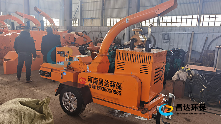 上海客戶訂購園林綠化專用樹枝粉碎機，配套智能鏈條進料，四缸柴油機動力！