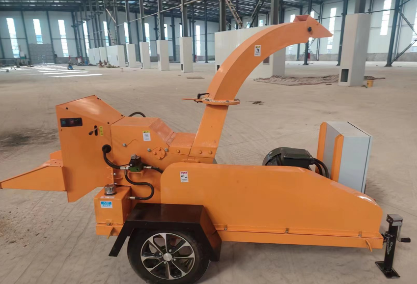 河南昌達HC-6130樹枝粉碎機發新疆.png